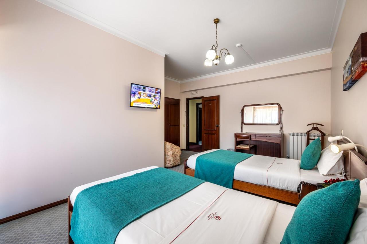 Hotel Colmeia Monte Real Εξωτερικό φωτογραφία