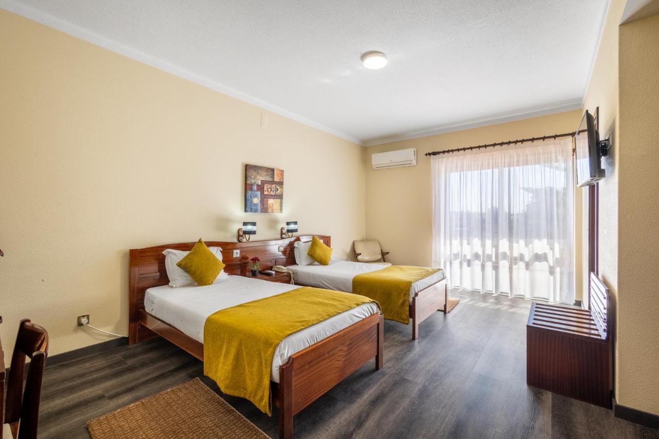 Hotel Colmeia Monte Real Εξωτερικό φωτογραφία
